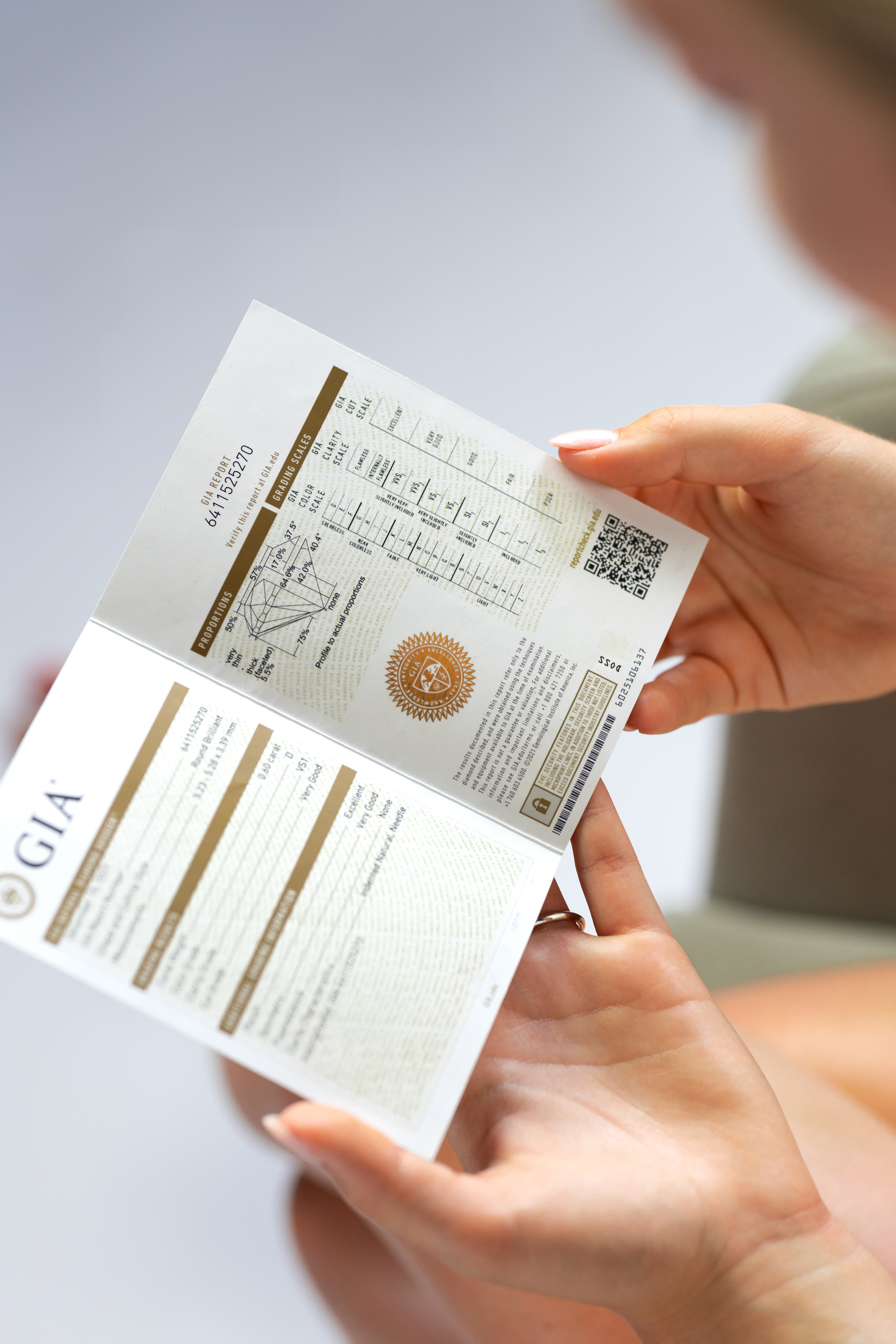 Detailný pohľad na certifikát GIA k diamantu